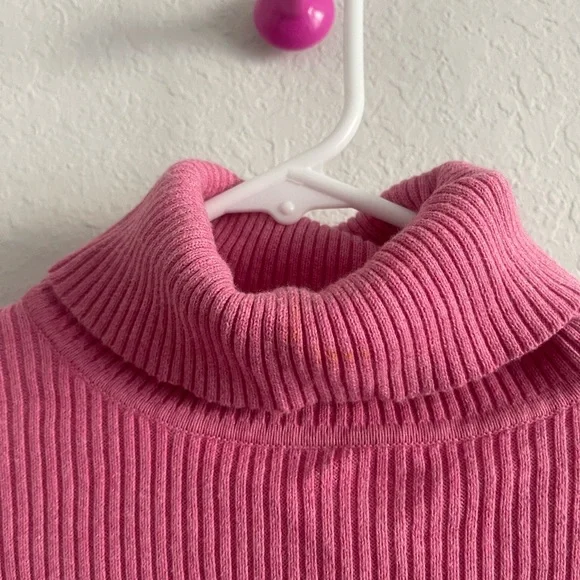 pink turtleneck - Picture 2 of 3